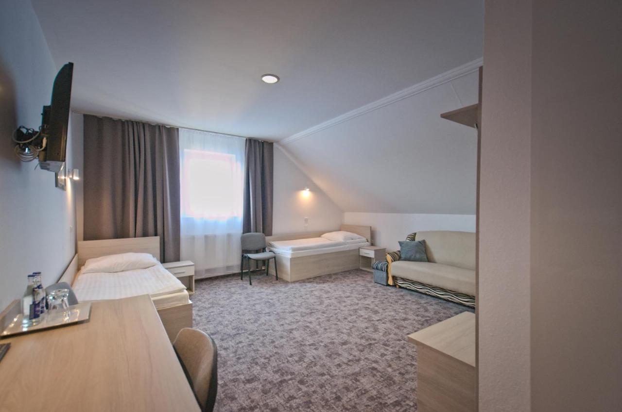 Hotel Sezam Крачкова Екстериор снимка