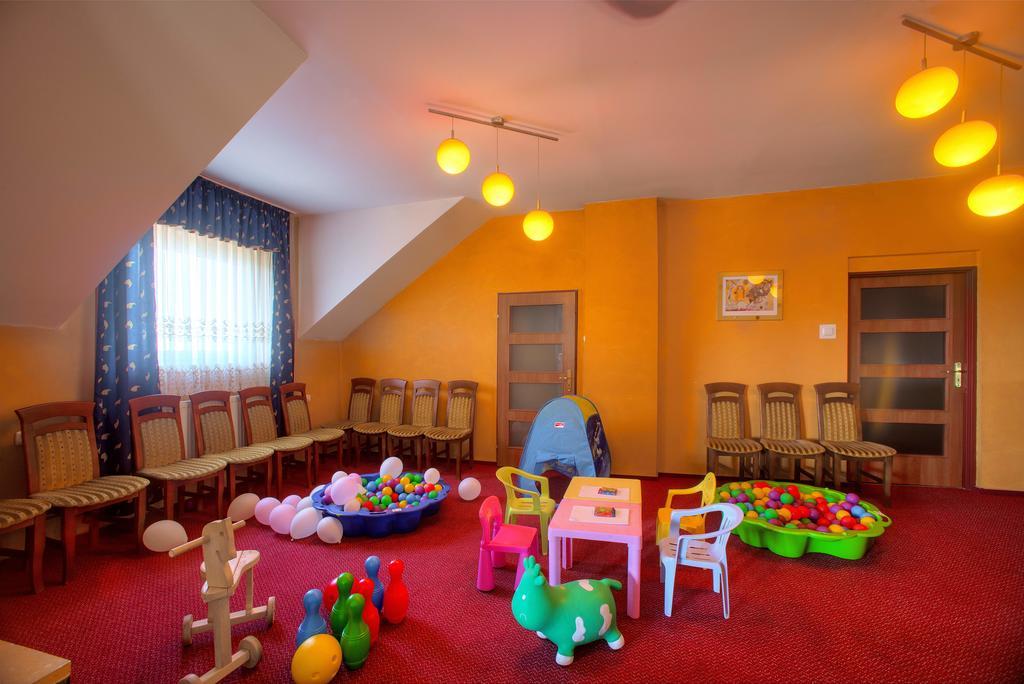 Hotel Sezam Крачкова Екстериор снимка