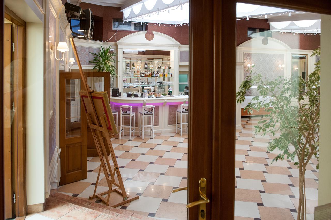 Hotel Sezam Крачкова Екстериор снимка