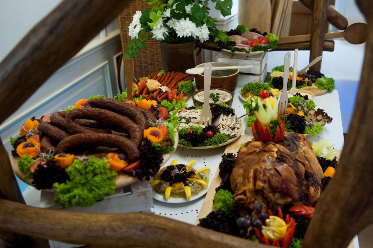 Hotel Sezam Крачкова Екстериор снимка